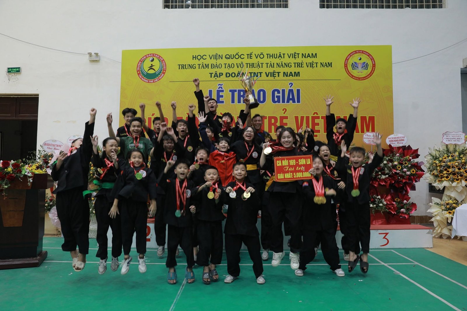 Khoảnh khắc vinh danh – Giá trị còn mãi qua mỗi mùa giải